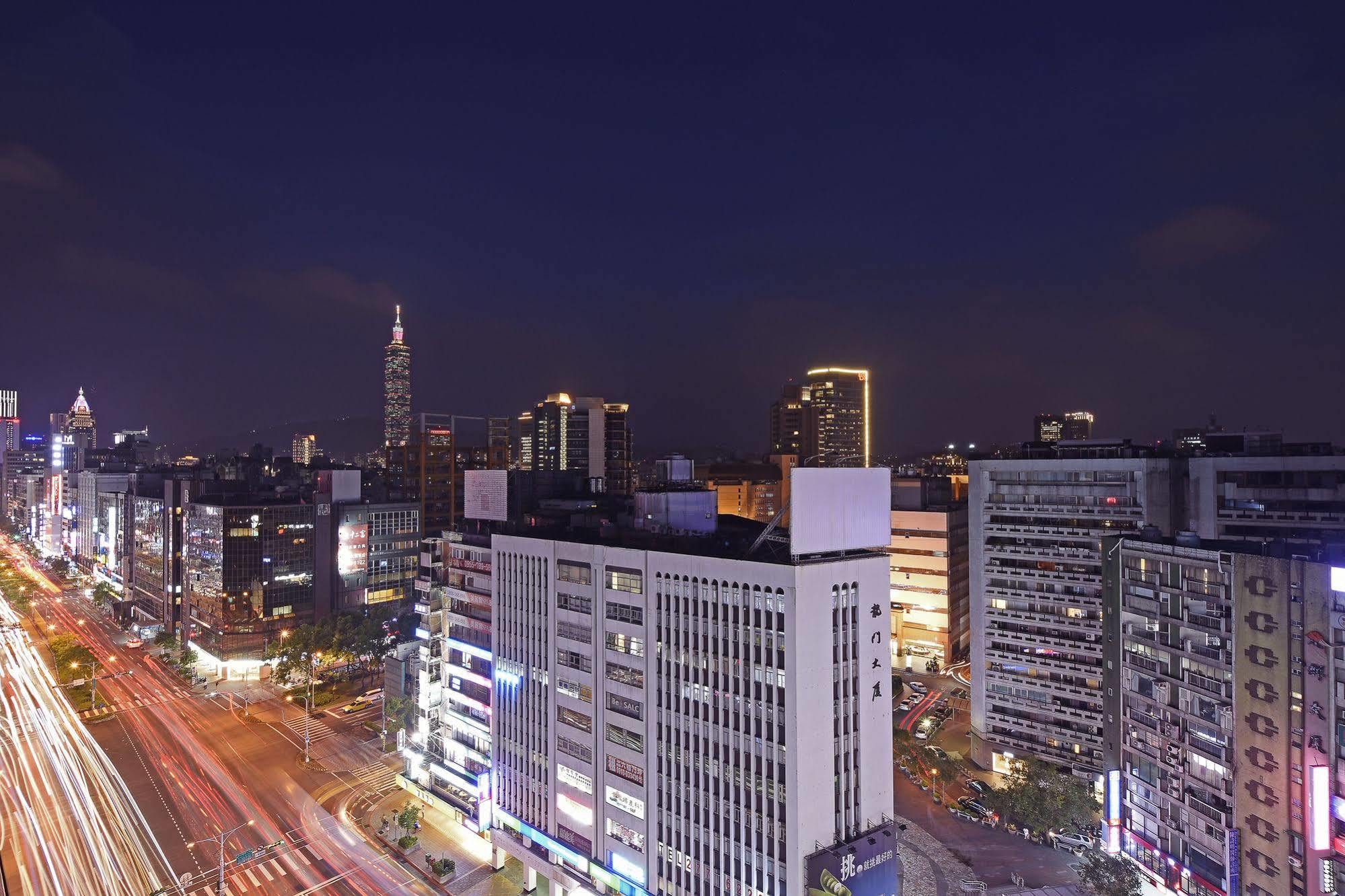 Eastin Taipei Hotel Exterior foto